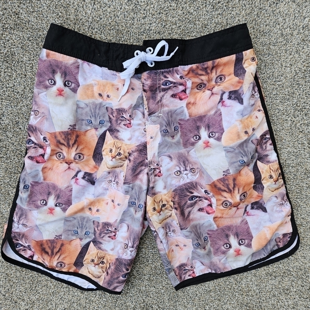 Bioworld Kitten Novelty Cat Print Hybrid Dad Board Shorts Swim Trunks White Lrg